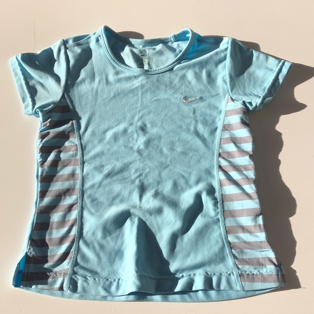 GIRLS NIKE ATHLETIC TOP SIZE 7/8
